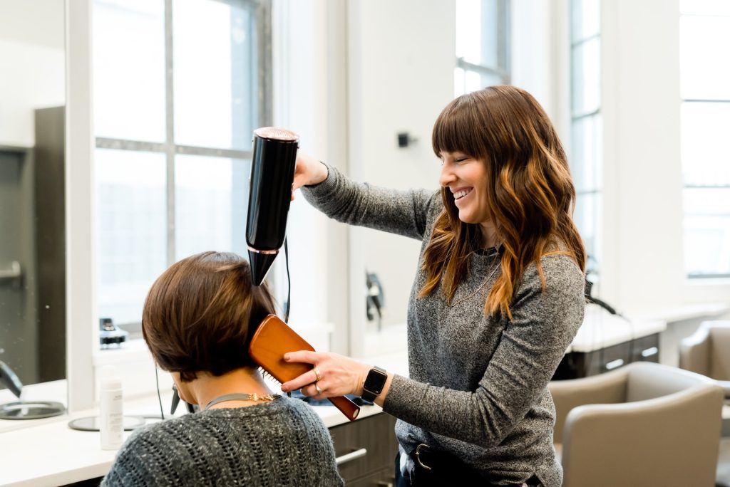 How to Create a Successful Salon Suite Business Plan in 2025